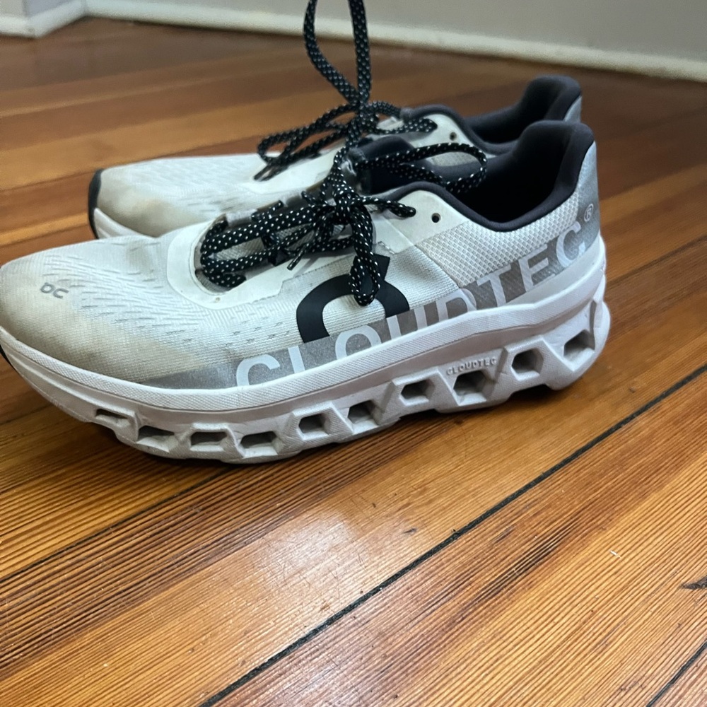 On Running Kids Cloudtec White Shoes